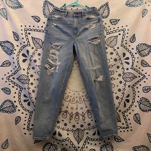 American Eagle Mom jeans. Size: 2 US, Color: Light blue. Relaxed fit, Brand new!